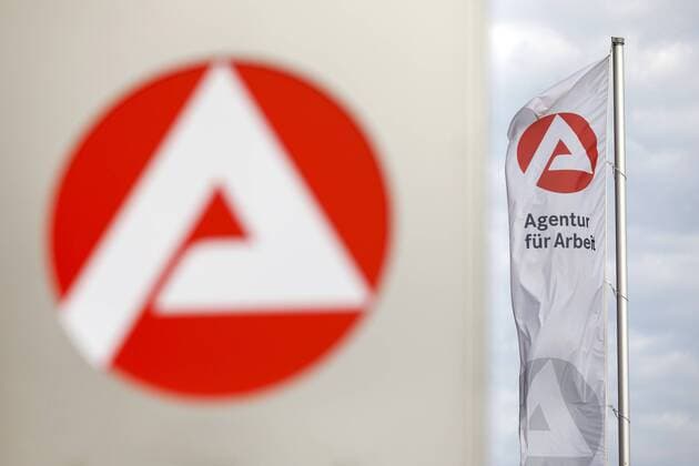 Arge-Logo an der Agentur für Arbeit in Ossendorf. Köln, 14.06.2018