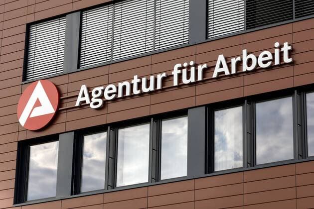 Arge-Logo an der Agentur für Arbeit in Ossendorf. Köln, 14.06.2018 *** Arge logo at the agency for work in Ossendorf Cologne 14 06 2018 Foto:xC.xHardtx xFuturexImage