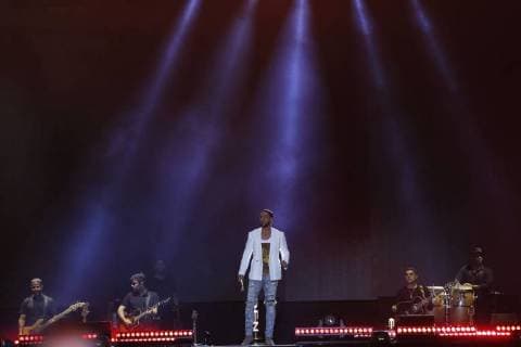 US singer Romeo Santos performs during a concert at the Foro Sol of Mexico City, Mexico, 16 June 2018, as part of his Golden Tour. Romeo Santos takes his Golden Tour to Mexico City !ACHTUNG: NUR REDAKTIONELLE NUTZUNG!  Copyright: xSashenkaxGutierrezx CMX01 20180617-636648079483327885