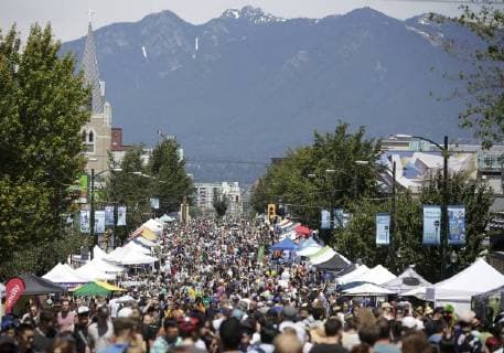 (180618) -- VANCOUVER, June 18, 2018 -- People blanket the closed street during the Car Free Day event in Vancouver, Canada, June 17, 2018. The Car Free Day is an annual event to promote low carbon lifestyle and community engagement. More than 20 blocks of streets were closed from vehicle traffic that attracted people to enjoy different activities. )(gj) CANADA-VANCOUVER-CAR FREE DAY LiangxSen 
