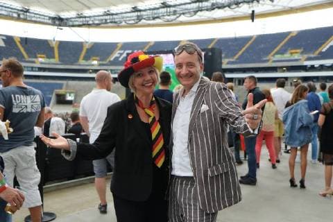 7.06.2018 Frankfurt am Main, Commerzbankarena Public viewing WM 2018 Deutschland gegen Mexiko Fans Fahnen Tröten Massanzugschneider Stephan Görner mit Freundin Nicole Ruppel