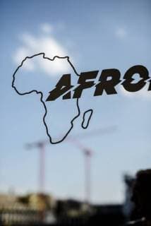 Afrikafest bei Universal Music Das Label Afroforce1 Records - feiert New Beats of Africa. Junge Musiker noch relativ unbekannt in Deutschland, zeigen auf der Hausparty von Universal Music ihr Können. Beats und Dance liegt allen im Blut.
