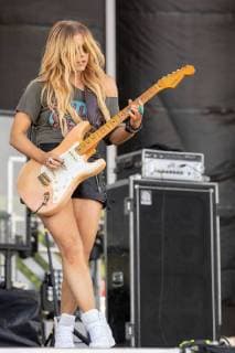 June 20, 2018 - Oshkosh, Wisconsin, U.S - Musician LINDSAY ELL during Country USA Music Festival at Ford Festival Park in Oshkosh, Wisconsin Oshkosh U.S. - ZUMAs135 20180620_zap_s135_510 Copyright: xDanielxDeSloverx
