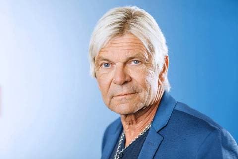 MDR - Riverboat. Sänger Matthias Reim anläßlich der Aufzeichnung der MDR - Talkshow Riverboat am 22.06.2018 im Studio 3 der Mediacity Leipzig. 20180622SFL0047 *** MDR Riverboat singer Matthias Reim on the occasion of the recording of the MDR Talkshow Riverboat on 22 06 2018 in the Studio 3 of the Mediacity Leipzig 20180622SFL0047
