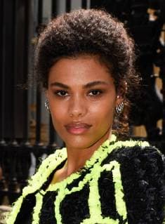 Tina Kunakey - Arrivees au defile de mode Homme printemps - ete 2019 Balmain a Paris CELEBRITES : Defile Balmain - Paris Fashion Week - 24 06 2018 FedericoPestellini Panoramic 