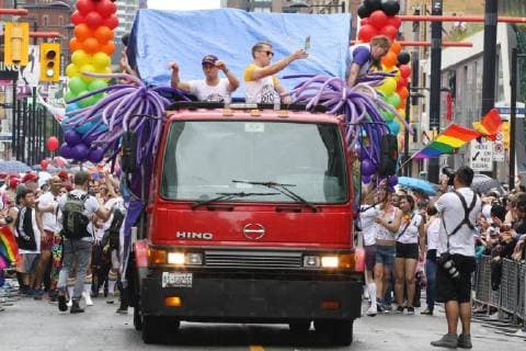 Kanada: Toronto Pride Parade Participants parade during the Toronto Gay Pride 2018, in Toronto, Canada, 24 June 2018. The city celebrated the 38th edition of the annual event celebrating diversity and unity with the attendance of thousands of people. EPA Osvaldo Ponce Toronto Gay Pride 2018 !ACHTUNG: NUR REDAKTIONELLE NUTZUNG!  Copyright: xOsvaldoxPoncex TOR10 20180625-636654855299545469
