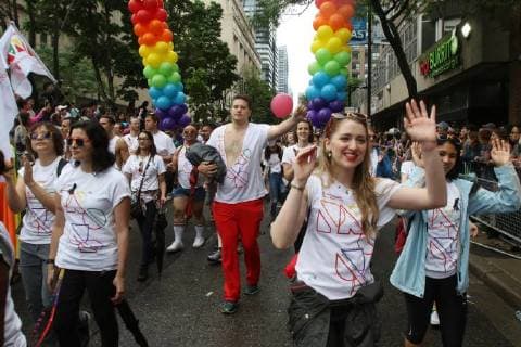 Kanada: Toronto Pride Parade Participants parade during the Toronto Gay Pride 2018, in Toronto, Canada, 24 June 2018. The city celebrated the 38th edition of the annual event celebrating diversity and unity with the attendance of thousands of people. EPA Osvaldo Ponce Toronto Gay Pride 2018 !ACHTUNG: NUR REDAKTIONELLE NUTZUNG!  Copyright: xOsvaldoxPoncex TOR10 20180625-636654855310171152
