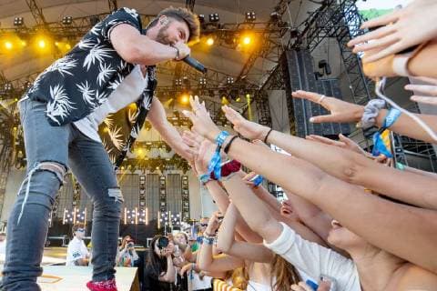 June 24, 2018 - Chicago, Illinois, U.S - CHRIS LANE during Country LakeShake Music Festival at Huntington Bank Pavilion at Northerly Island in Chicago, Illinois Chicago U.S. - ZUMAs135 20180624_zap_s135_551 Copyright: xDanielxDeSloverx
