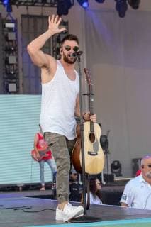 June 24, 2018 - Chicago, Illinois, U.S - DYLAN SCOTT during Country LakeShake Music Festival at Huntington Bank Pavilion at Northerly Island in Chicago, Illinois Chicago U.S. - ZUMAs135 20180624_zap_s135_514 Copyright: xDanielxDeSloverx