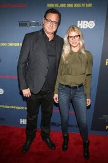 HOLLYWOOD, CA - JUNE 27: Bob Saget and Kelly Rizzo at the LA Premiere of HBO s Robin Williams: Come Inside My Mind at the TCL Chinese Theatre in Hollywood, California on June 27, 2018. Copyright: xFayexSadoux