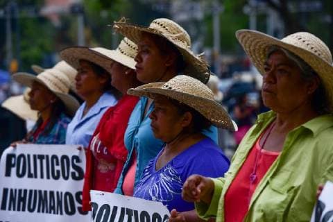 June 28, 2018 - Mexico, Ciudad de Mexico, Mexico - Women members of the 400 pueblos from Veracruz, Mexico keep their protest of more then 20 years against the current Governor of the state of Veracruz, Miguel Angel Yunes, whom they accuse to keep jailed more then 69 male members of their organization, including their lider Cesar Angel Fuentes. The Governor accuses the 400 pueblos of invading illegally a 1200 hectares plot of land in the Chichihuaxtla town in Tihuatlan county, Veracruz. Mexico is holding presidential, gubernatorial, federal and local congress elections, July 1st. Mexico Mexico - ZUMAl113 20180628_zap_l113_001 Copyright: xMiguelxJuarezxLugox