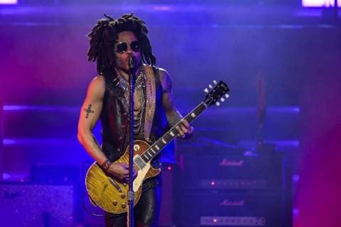 Entertainment Themen der Woche KW26 Entertainment Bilder des Tages MADRID, SPAIN ? JULY 04: Lenny Kravitz performs live on stage at WiZink Center on July 4, 2018 in Madrid. Copyright: xJimmyxOlsen MediaPunchx