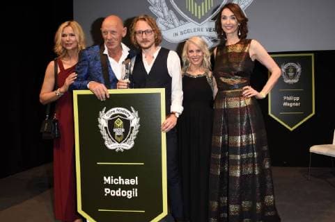 Veronica Ferres, Joe Bausch, Preisträger Michael Podogil, Karin Schrader und Katharina Behrends bei der 19. Verleihung des 13th Street Shocking Short Award 2018 auf dem 36. Filmfest München 2018 in der Alten Akademie. München, 04.07.2018
