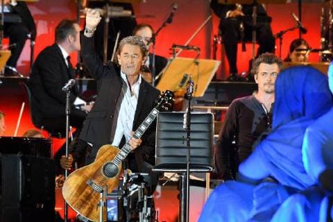 Entertainment Themen der Woche KW26 Entertainment Bilder des Tages Peter Maffay mit Band Classic Open Air First Night - 100 Jahre Deutsches Filmorchester Babelsbergi n Berlin am 05.07.2018 *** Peter Maffay with band Classic Open Air First Night 100 years German Film Orchestra Babelsbergi n Berlin on 05 07 2018
