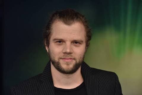 Preisträger Fabian Gamper, Kamera für Freibadsinfonie (Kurzfilm) posiert am 07.07.2018 in Köln bei einem Fototermin zur Verleihung des 28. Deutschen Kamerapreis in Köln.