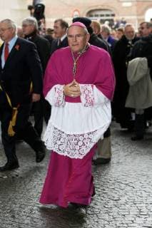 - IEPER, BELGIUM: Bishop of Brugge Roger Vangheluwe pictured during the armistice ceremony of World War I (1914-1918) at the Menin Gate in Ieper, Belgium, Tuesday 11 November 2008. World War I, also known as the Great War, ended 90 years ago. KURTxDESPLENTER  x11175886x