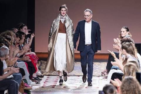 Entertainment Themen der Woche Spanish designer Roberto Verino aknowledges applause after Roberto Verino catwalk during the Mercedes-Benz Madrid Fashion Week Spring Summer in Madrid, Spain. July 09, 2018.  (20180709050)