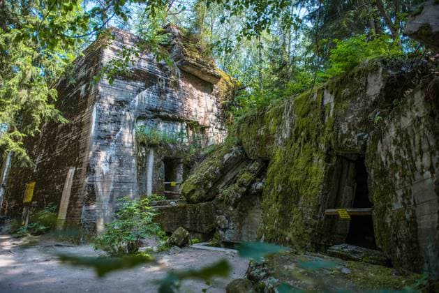 Adolf Hitlers Kriegsquartier Wolfsschanze im Wald Goerlitz der Stadt Ketrzyn in Polen. (Foto: Hitlers Luftschutzbunker vom 18.06.2018). Wolfsschanze war der Tarnname fuer ein militaerisches Lagezentrum des Fuehrungsstabes der deutschen Wehrmacht und eines der Fuehrerhauptquartiere waehrend des Zweiten Weltkrieges in der Naehe von Rastenburg (heute Ketrzyn) in Ostpreussen, im heutigen Polen. Hitlers Luftschutzbunker *** Hitler s war quarters Wolfsschanze in the forest Goerlitz of the city Ketrzyn in Poland Photo Hitler s air raid bunker from 18 06 2018 Wolfsschanze was the name for a military situation center of the commanding staff of the German Wehrmacht and one of the Fuehrer headquarters during the Second World War near Rastenburg today Ketrzyn in Ostpreussen im todays Poland Hitlers air raid shelter Copyright: epd-bild HeikexLyding EDITORIAL USE ONLY
