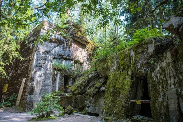 Adolf Hitlers Kriegsquartier Wolfsschanze im Wald Goerlitz der Stadt Ketrzyn in Polen. (Foto: Hitlers Luftschutzbunker vom 18.06.2018). Wolfsschanze war der Tarnname fuer ein militaerisches Lagezentrum des Fuehrungsstabes der deutschen Wehrmacht und eines der Fuehrerhauptquartiere waehrend des Zweiten Weltkrieges in der Naehe von Rastenburg (heute Ketrzyn) in Ostpreussen, im heutigen Polen. Hitlers Luftschutzbunker *** Hitler s war quarters Wolfsschanze in the forest Goerlitz of the city Ketrzyn in Poland Photo Hitler s air raid bunker from 18 06 2018 Wolfsschanze was the name for a military situation center of the commanding staff of the German Wehrmacht and one of the Fuehrer headquarters during the Second World War near Rastenburg today Ketrzyn in Ostpreussen im todays Poland Hitlers air raid shelter Copyright: epd-bild HeikexLyding EDITORIAL USE ONLY