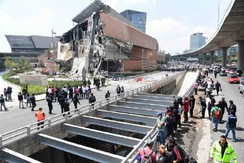 July 12, 2018 - Mexico City, Mexico - A newly opened shopping mall in Mexico City s Artz Pedregal Shopping Mall has partly collapsed after structural problems apparently led the mall’s operators to evacuate the area. No casualties were reported. Mexico City Mexico Copyright: xElxUniversalx