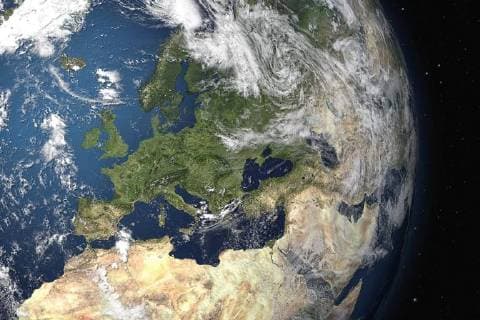 Ein Blick auf die Erde aus dem Weltall McPGAN *** A view of the Earth from space McPGAN McPGAN