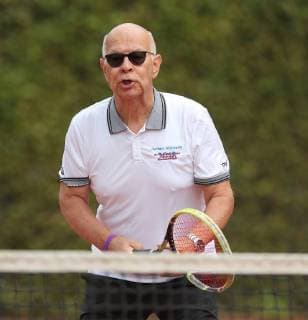 Tennisduell Politik gegen Wirtschaft Herbert Hohmann Braunschweig