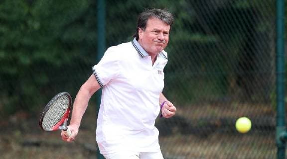Tennisduell Politik gegen Wirtschaft Wolfgang Juettner Braunschweig