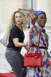 Yeo Pogba (mother of Paul Pogba) et l une de ses belles filles FOOTBALL : Equipe de France de Football recu au Palais de l Elysee - Paris - 16 07 2018 StephaneAllaman Panoramic 