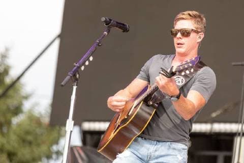 July 19, 2018 - Twin Lakes, Wisconsin, U.S - Country musician ADAM SANDERS during the Country Thunder Music Festival in Twin Lakes, Illinois Twin Lakes U.S. - ZUMAs135 20180719_zap_s135_011 Copyright: xDanielxDeSloverx