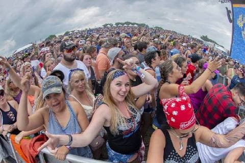 July 21, 2018 - Brooklyn, Michigan, U.S - Fans watch CHRIS JANSON perform at the Faster Horses Country Music Festival. Brooklyn U.S. - ZUMAm242 20180721_zap_m242_027 Copyright: xScottxMapesx