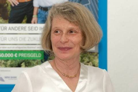 Pressefrühstück zum Gründerpreis 2017 beim Startup IOX LAB. Im Bild Prof. Dr. Christine Volkmann, UNESCO-Lehrstuhlinhaberin für Entrepreneurship der Bergischen Universität Wuppertal und Jury-Vorsitzende des Gründerpreises NRW, Sie besuchte zusammen mit dem NRW.Bank-Vorsitzenden Eckhard Forst und mit NRW-Wirtschafts- und Digitalminister Prof. Dr. Andreas Pinkwart das Startup IOX LAB, den Gründerpreis-Gewinner 2017. Düsseldorf Nordrhein-Westfalen Deutschland