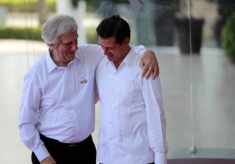 Mexican President Enrique Pena Nieto (R) welcomes the Uruguayan President Tabare Vazquez (L) during the 13th Summit of the Pacific Alliance in Puerto Vallarta, Mexico, 24 July 2018. The Summit is being held this July 23 and 24 in the resort of Puerto Vallarta, in the Mexican Pacific. 13th Summit of the Pacific Alliance, in Mexico !ACHTUNG: NUR REDAKTIONELLE NUTZUNG!  Copyright: xJosexMendezx MEX01 20180724-636680545778784111