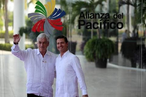 Mexican President Enrique Pena Nieto (R) welcomes the Chilean President Sebastian Pinera (L) during the 13th Summit of the Pacific Alliance in Puerto Vallarta, Mexico, 24 July 2018. The Summit is being held this July 23 and 24 in the resort of Puerto Vallarta, in the Mexican Pacific. 13th Summit of the Pacific Alliance, in Mexico !ACHTUNG: NUR REDAKTIONELLE NUTZUNG!  Copyright: xJosexMendezx MEX01 20180724-636680555418498117