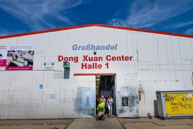 Halle 1, Dong Xuan Center, Herzbergstrasse, Lichtenberg, Berlin, Deutschland