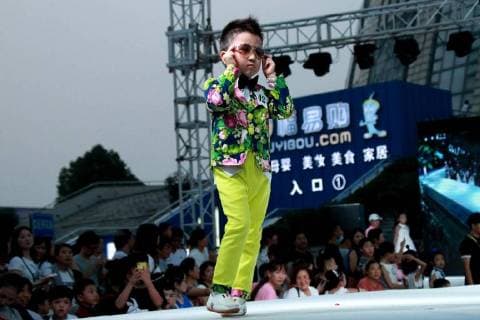 Kid model contest held in Central China The kid model contest is held in Zhengzhou, central China s Henan Province. CHINA OUT Zhengzhou Zhengzhou China  YuanxXiaoqiang