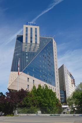 Estrel Hotel, Sonnenallee, Neukoelln, Berlin, Deutschland