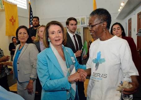 News Bilder des Tages August 7, 2018 - Albuquerque, NM, U.S. - U.S. House Democratic Leader Nancy Pelosi is greeted by Deborah C. at the campaign office of Deb Haaland. Tuesday, Aug. 07, 2018. Albuquerque U.S. - ZUMAab1_ 20180807_zaf_ab1_006 Copyright: xJimxThompsonx