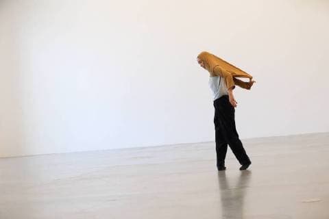 Entertainment Bilder des Tages Naima Ferre während der Fotoprobe für die performative Ausstellung Inside Out im Rahmen des Festivals Tanz im August im Kindl Zentrum für zeitgenössische Kunst in Berlin, 8. August 2018. Premiere ist am 16. August 2018. Choreografie Isabelle Schad. Festival Tanz im August Inside Out *** Naima Ferre during the photo sample for the performative exhibition Inside Out as part of the Festival Tanz in August at the Kindl Center for Contemporary Art in Berlin 8 August 2018 Premiere is on 16 August 2018 Choreography Isabelle Schad Festival Dance in August Inside Out