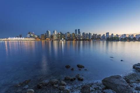 Skyline, Wolkenkratzer mit Canada Place bei Nacht, Blick vom Stanley Park, Vancouver, British Columbia, Kanada, Nordamerika Copyright: imageBROKER/MarcoxBittel ibxmbi04727464.jpg