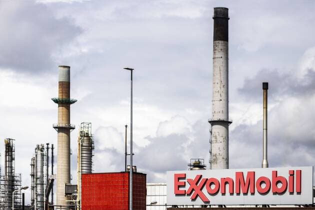 The Netherlands, Rotterdam. Exterior view of ExxonMobil in Rotterdam. COPYRIGHT Laurens van Putten Hollandse Hoogte  Copyright: xHollandsexHoogtex xLaurensxvanxPuttenx x81208942x
