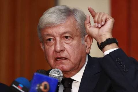 President-elect of Mexico, Andres Manuel Lopez Obrador, delivers a speech during a press conference in Ciudad de Mexico, Mexico, 17 August 2018, on occasion of the issue of the construction of a new International Airport in the country, where he stated that stopping the current project would cost over 5250 million dollars. President-elect of Mexico, Andres Manuel Lopez Obrador, addresses topic of new airport construction !ACHTUNG: NUR REDAKTIONELLE NUTZUNG!  Copyright: xJoséxMéndezx MEX02 20180817-636701239478148826