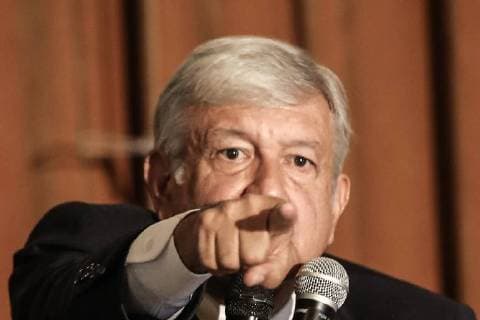 August 17, 2018 - EUM20180817POL17.JPG .CIUDAD DE MEXICO, TransicionTransicion-Presidencia.- 17 de agosto de 2018. En conferencia de prensa, el presidente electo Andres Manuel Lopez Obrador presenta los dictamenes tecnicos del Nuevo Aeropuerto Internacional de la Ciudad de Mexico (NAICM). Foto: Agencia EL UNIVERSALJuan Carlos ReyesEELG Copyright: xElxUniversalx