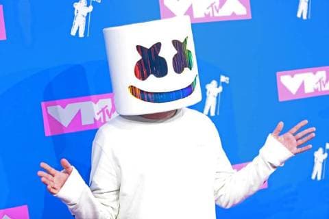 Marshmello arrives on the red carpet at the 35th annual MTV Video Music Awards at Radio City Music Hall in New York City on August 20, 2018.  NYP20180820348 SERENAxXU-NING