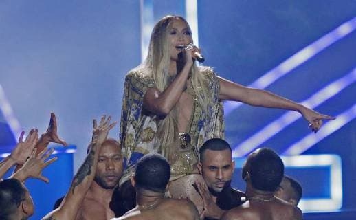 Vanguard award winner Jennifer Lopez performs during the 35th annual MTV Video Music Awards at Radio City Music Hall in New York City on August 20, 2018.  NYP20180820131 JOHNxANGELILLO