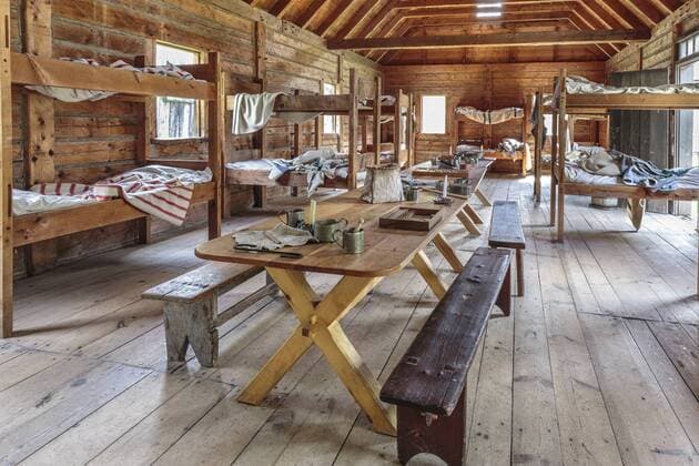 Living quarters for the lodging of The North West Company personnel, Fort William Historical Park, Thunder Bay, Ontario, Canada.  acp108674 KenxGillespie