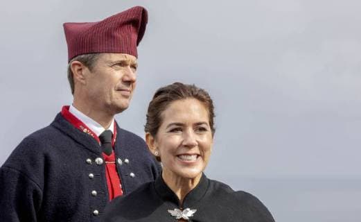 Entertainment Bilder des Tages 23-08-2018 Faroer 1st day of the 4 day visit of Prince Frederik and Princess Mary to the Faeroer islands in Denmark. Visiting Bursatangi, the rowing club Knorrur, the government buildings on Tinganes, reception by Torshavn’s mayor Annika Olsen, and Mr. Jacob Horn Nielsen, The School at Argjahamri, the residence hall Finsen.  Copyright: xPPE NIEBOERx