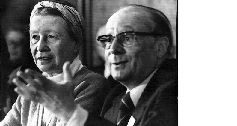 BRUSSELS ---- FRENCH AUTHORESS SIMONE DE BEAUVOIR (L) AND DANIEL MAYER, PRESIDENT OF THE FRENCH LEAGUE FOR THE DEFENSE OF THE RIGHTS OF MAN, FIELD QUESTIONS AT A NEWS CONFERENCE IN BRUSSELS 18 02 FOLLOWING THEIR PARTICIPATION IN THE WORLD CONFERENCE FOR THE LIBERATION OF ISRAELI PRISONERS IN SYRIA. THE CONFERENCE WAS HELD IN BRUSSELS WITH REPRESENTATIVES FROM 13 COUNTRIES PARTICIPATING. JVB WST B ELGA  x281967x
