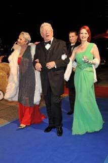 Hier: Dieter Thomas Heck, der Moderator mit seiner Ehefrau Ragnhild und seiner Tochter Saskia beim Deutschen Opernball in Frankfurt am 28.02.2009 Dieter Thomas Heck ist am 23.08.2018 im Alter von 80 Jahren gestorben *** Here Dieter Thomas Heck the presenter with his wife Ragnhild and his daughter Saskia at the German Opera Ball in Frankfurt am 28 02 2009 Dieter Thomas Heck died on 23.08.2018 at the age of 80 years 