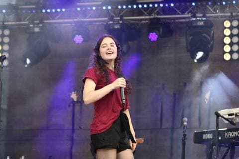 25.08.2018, Frankfurt am Main, Hauptwache Lichter der Hoffnung (FFM) Open Air Konzert Sängerin Adina Mitchell *** 25 08 2018 Frankfurt am Main Hauptwache lights of hope FFM open air concert singer Adina Mitchell