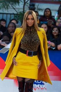 August 26, 2018 - Toronto, Ontario, Canada - Tyra Banks Ã¢â‚¬ Presenter, American actress and TV Host (AMERICAÃ¢â‚¬â ¢S NEXT TOP MODEL) on the red carpet at the 2018 iHeartRadio Much Music Video Awards from MuchMusic HQ in Toronto, Canada. Toronto Canada - ZUMAe300 20180826_zaf_e300_146 Copyright: xDarrenxEaglesx